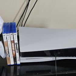 Playstation 5 With 5 Games And Control Holder 