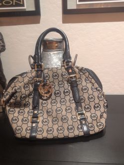 Michael kors gently used purse