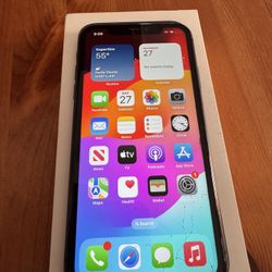 iPhone 11 - Needs Screen & Battery Replacement