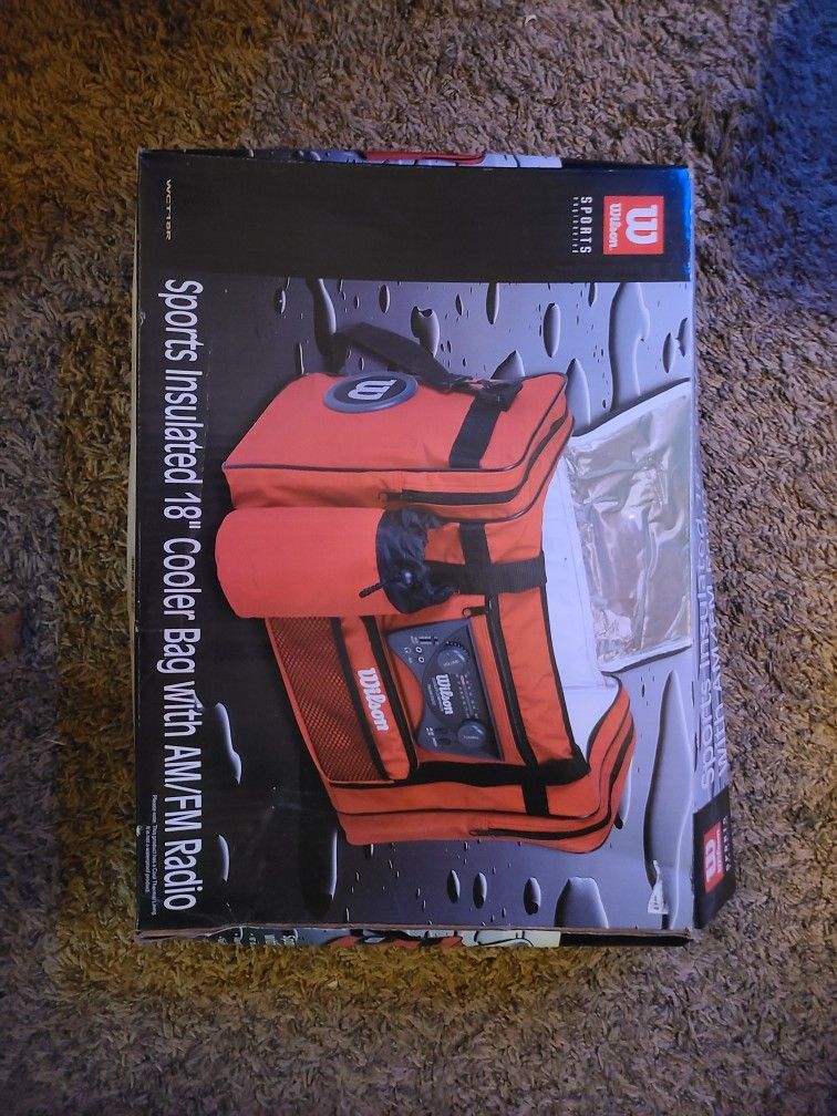 Wilson Insulated Cooler Bag With Am/Fm Radio