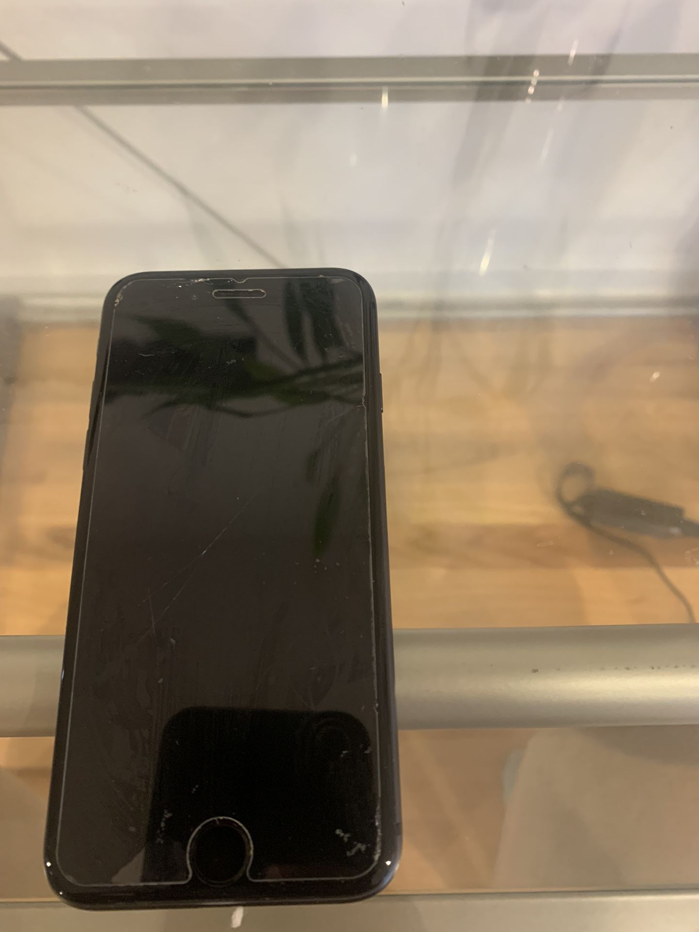 iPhone 8 ( Water Damage)