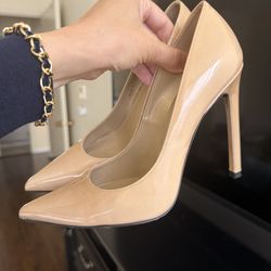 stuart weitzman nude pump heel