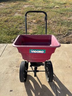 Vigoro Spreader
