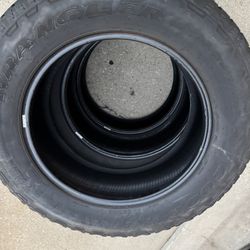 275/60/20 goodyear Trailrunner At 8/32” Good Tread