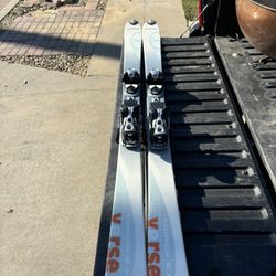 SALOMON VERSE Skis