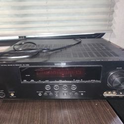 Yamaha RX-V665 AV Reciever