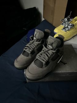 Jordans 4 size 10.5