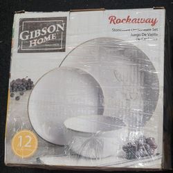Gibson Home Rockaway 12-Piece Stoneware Dinnerware Set