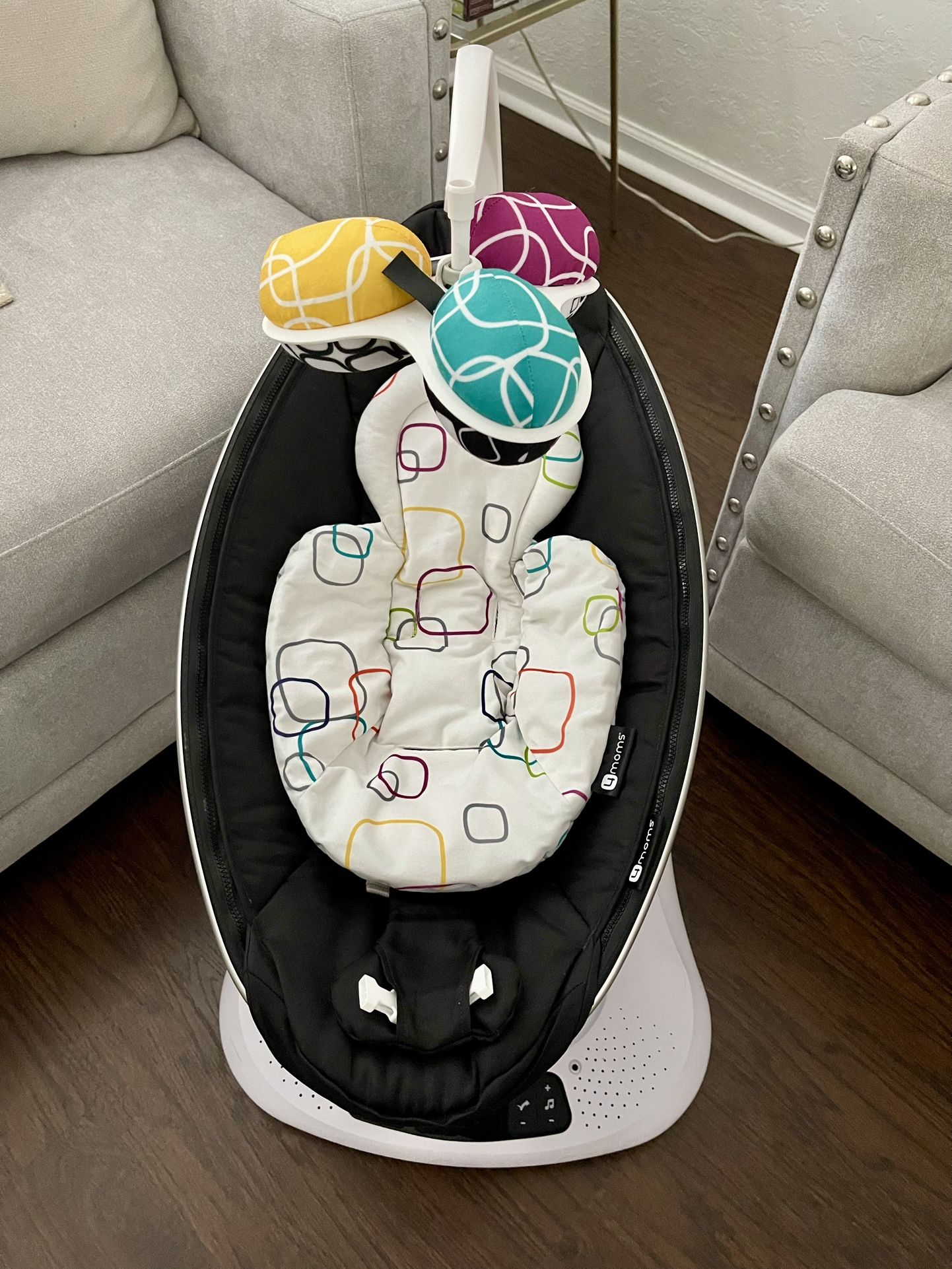 Mamaroo 4mooms Multi-motion Baby Swing