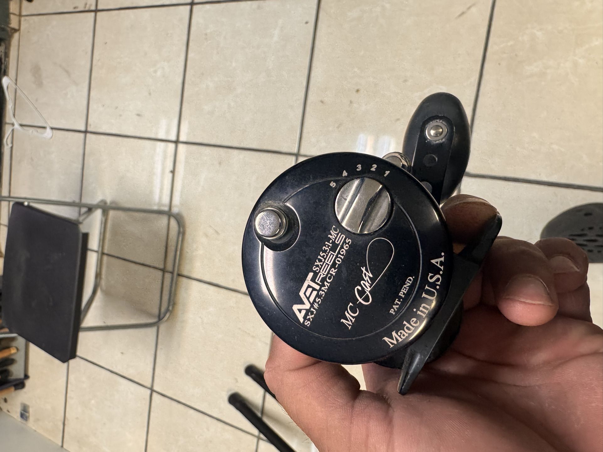 Avet SX MC cast Fishing Reel