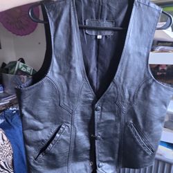 Womens Sm/med Leather Vest