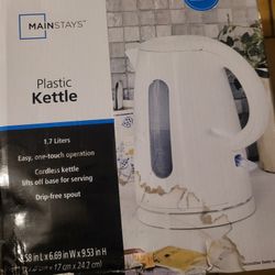 Mainstays 1.7 Liter Plastic Electric Kettle, White