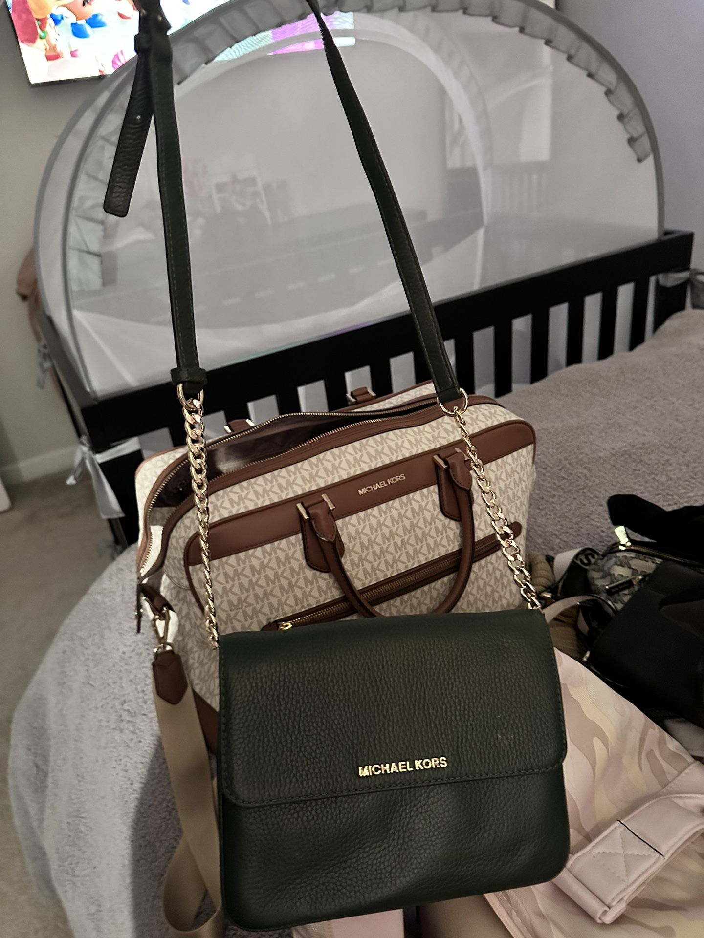 Michael Kors Crossbody