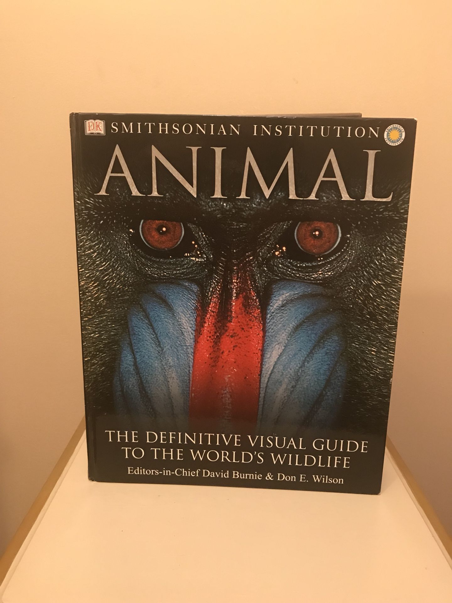 Mint condition Smithsonian Institution Animal Stunning