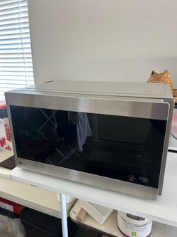 LG Stainless Steel Countertop Microwave