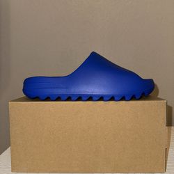 Adidas Yeezy Slide “Azure” Men’s Size 9 New