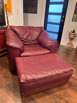 Fine Leather Oversided Club Chair & Ottoman