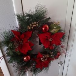 Christmas Wreath Lights Up