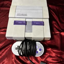 Super Nintendo SNES Console With Controller