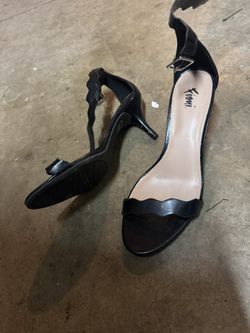 Women Sandals Size 8.5 