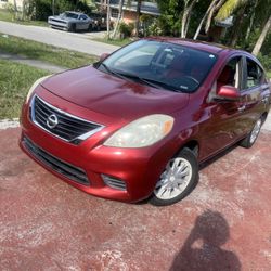 2014 Nissan Versa