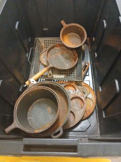 Cast iron pots n pans