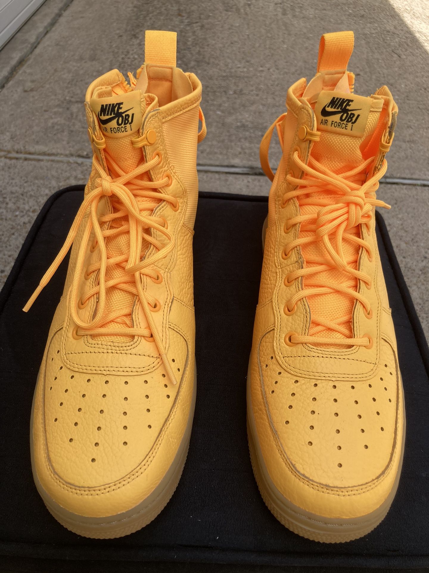 OBJ Nike Special AF 1 Mid Zip 77089 display picture 1