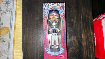 Dia de los Dodgers 2020 Bobblehead