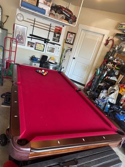 Pool Table - Like New!