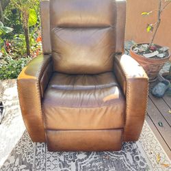 WESTERN LEATHER RECLINER