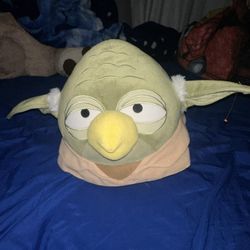 Star Wars Yoda plushie 
