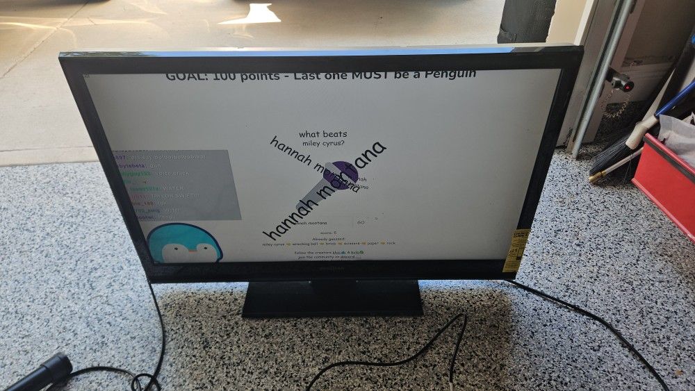Insignia 39” LCD TV NS-39L240A13