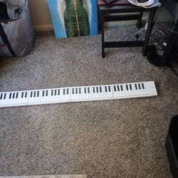 Carry On Portable Piano 88 Key White