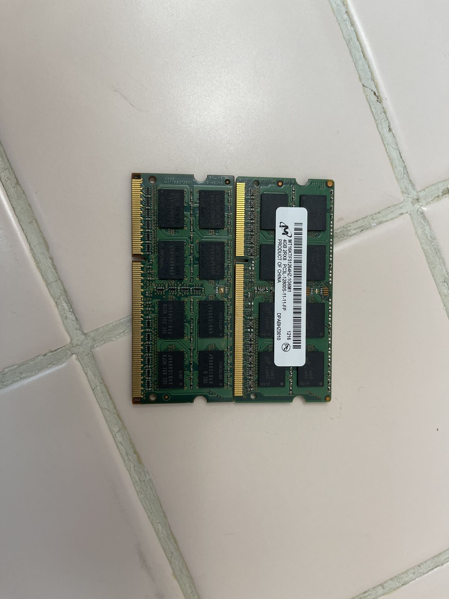 Micron MT16KTF51264HZ 4GB PC3L-12800S-11-11-FP 2Rx8 1600MHz 204pin Laptop / Notebook SODIMM CL11