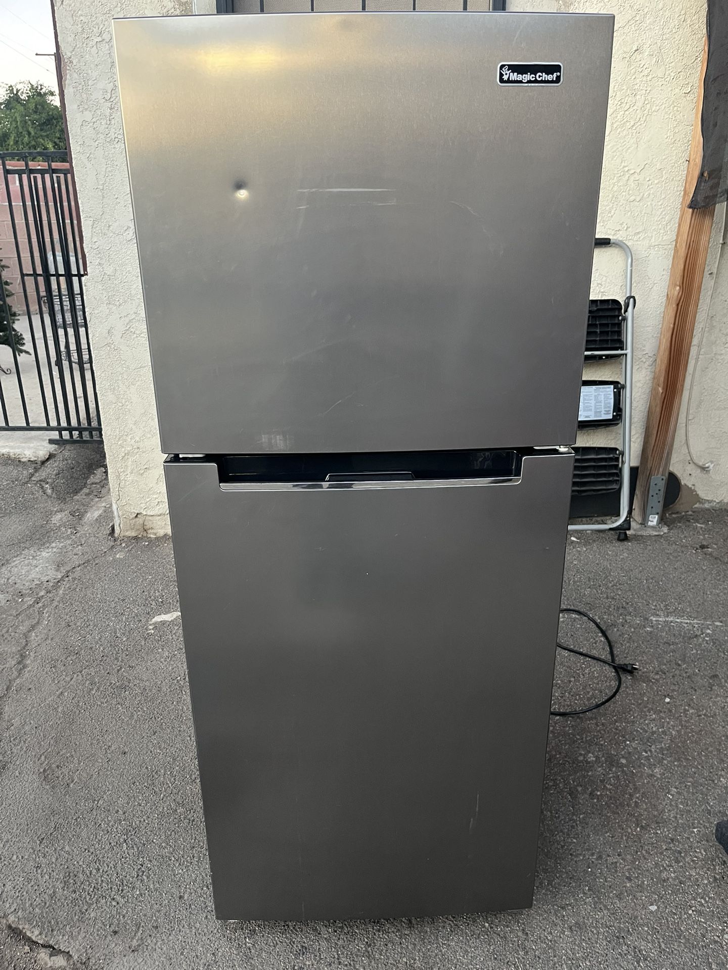 Magic Chef Small Fridge