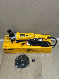 Dewalt 12 Amp 7 in./9 in. Variable Speed Polisher