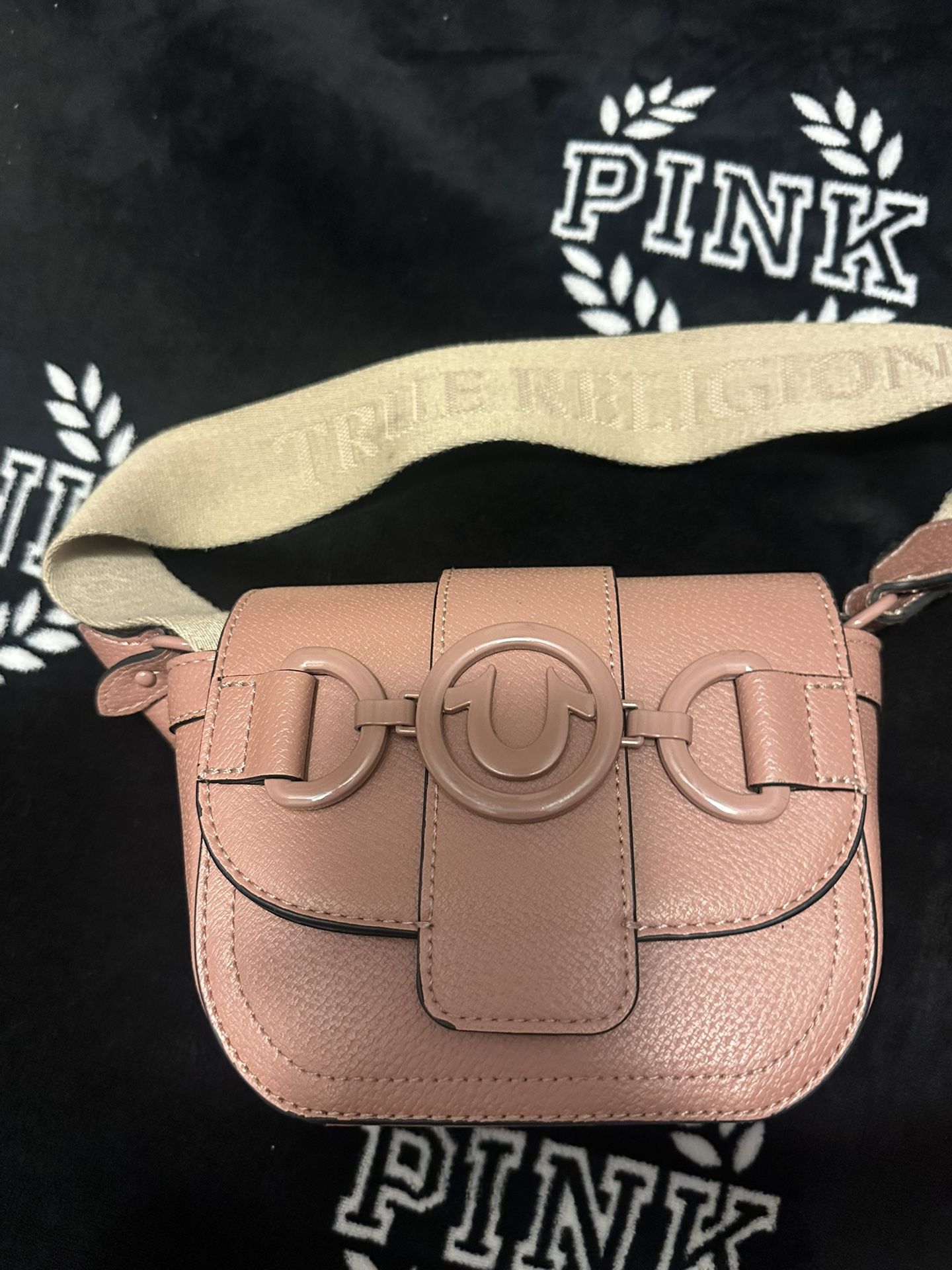 True Religion Purse (Cash And Pickup Only)