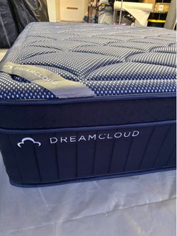 Dreamcloud Lux, hybrid, calking mattress Dreamcloud Luxe hybrid, calculating mattress