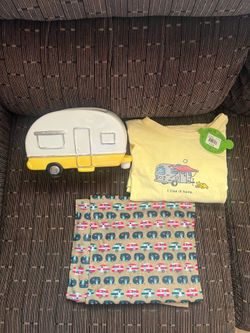 Trailer Camper Scamp women’s new t shirt trailer planter pot and camper sash large circle cover all
