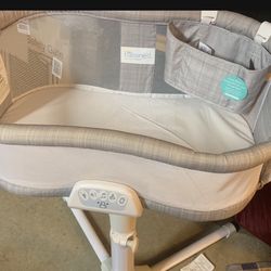 Halo Bassinet Adding A Few Baby Items!!! Sale This Weekend  Only! 