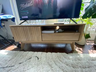 Tv stand