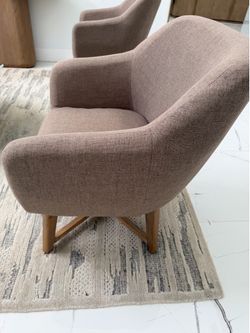 Accent arm chair
