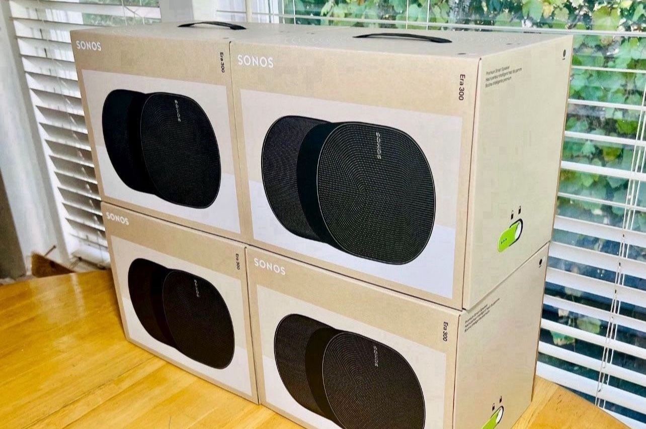 4 (four) Sonos Era 300s Black. Brand New. Warranty. Pick Up