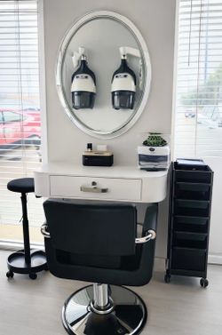 Complete salon station