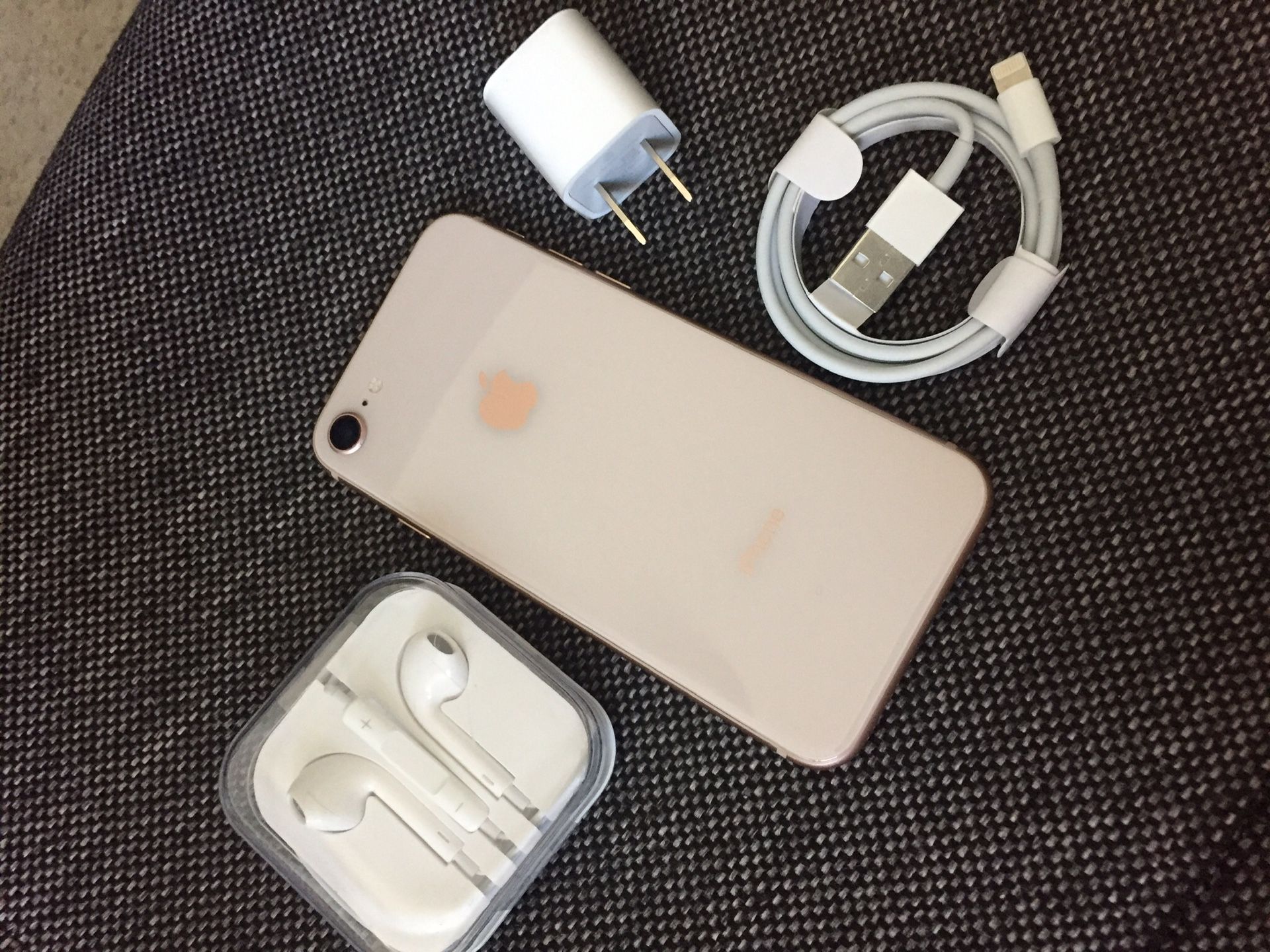 iPhone 8 64GB Factory Unlocked Excellent Condition