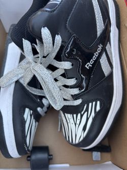 20$ REBOK ZEBRA HEELYS SIZE 1