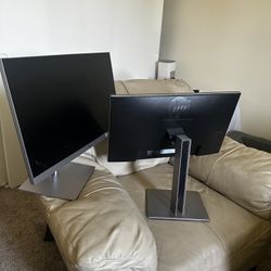 2 HP monitors