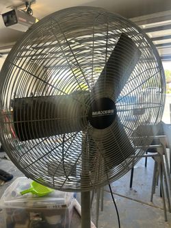 Heavy duty fan On Wheels