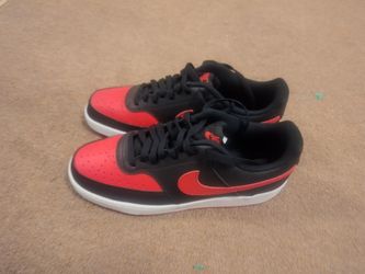 Nike Black And red $30