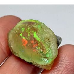 34Ct Ethiopian Welo Opal Play Of Color Facet Rough Specimen YOW139